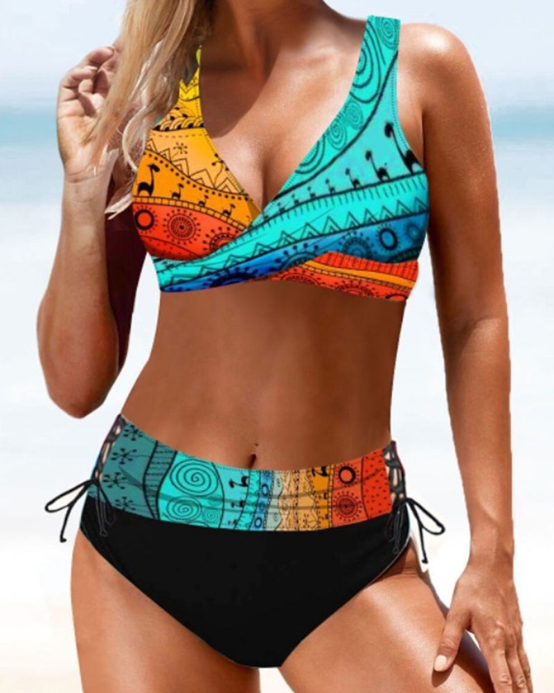 Wiebke | Fröhlicher Bunter Bikini