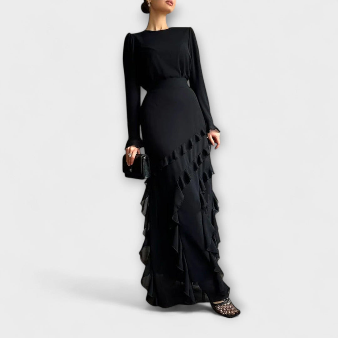Dorothea | figurbetont Langkleid mit dreidimensionalen Rüschen