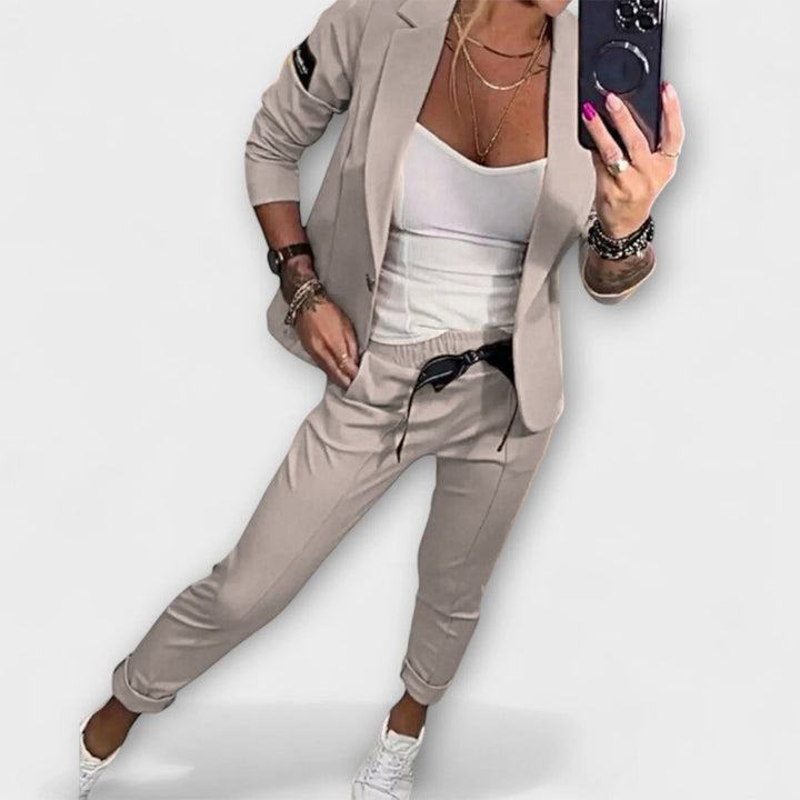 Klara | Koordiniertes Set aus Top, Jacke und Hose