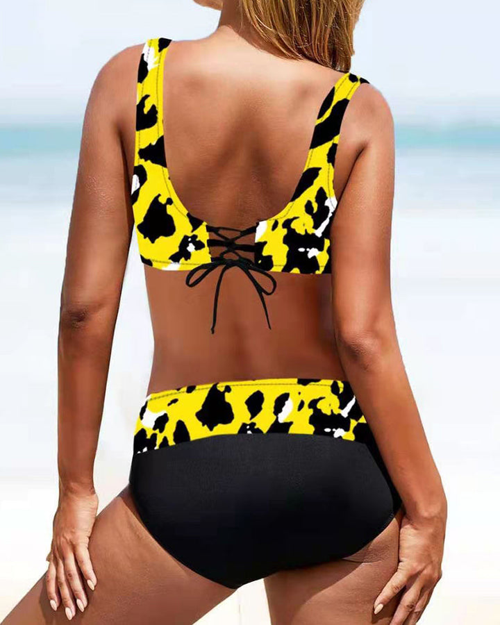 Wiebke | Fröhlicher Bunter Bikini
