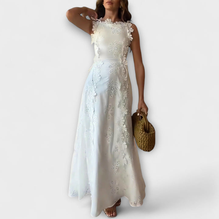 Tamara | Maxikleid mit Spitzenblumenmuster und Bindegurten