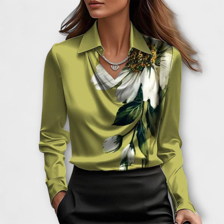 Bianca | Glänzende Bluse mit gerafftem Kragen
