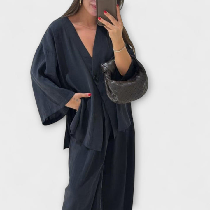 Greta | Lässiges V-Ausschnitt Top und Hose Duo