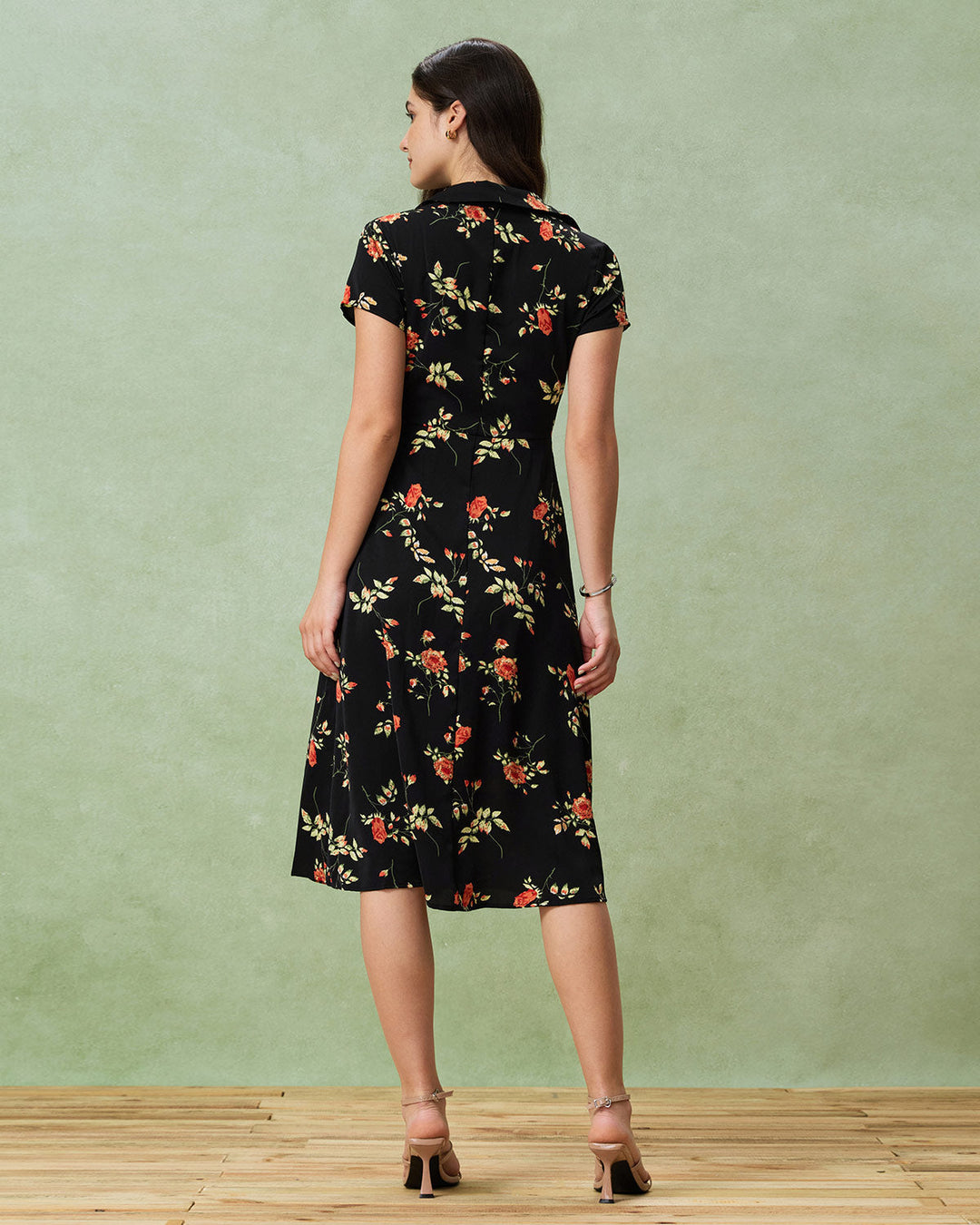 Kriemhild | Midikleid Schwarz floral