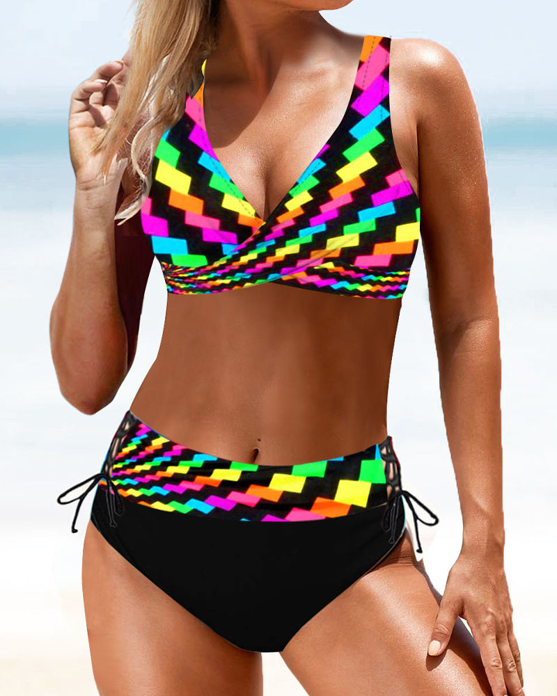 Wiebke | Fröhlicher Bunter Bikini