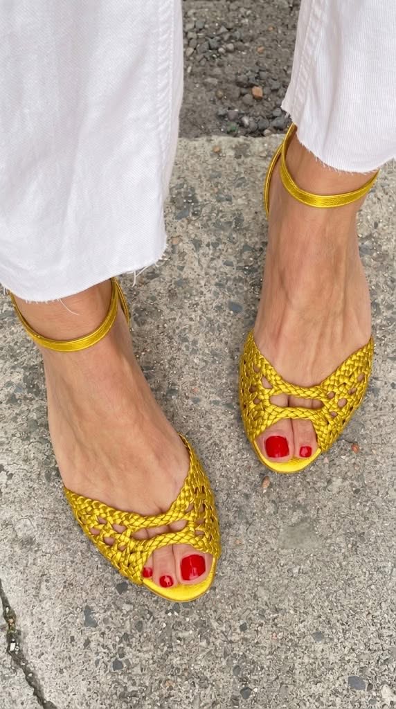 Ottilie | Goldene Sandalen mit Flechtdesign