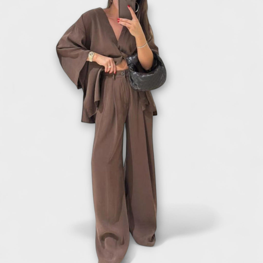 Greta | Lässiges V-Ausschnitt Top und Hose Duo
