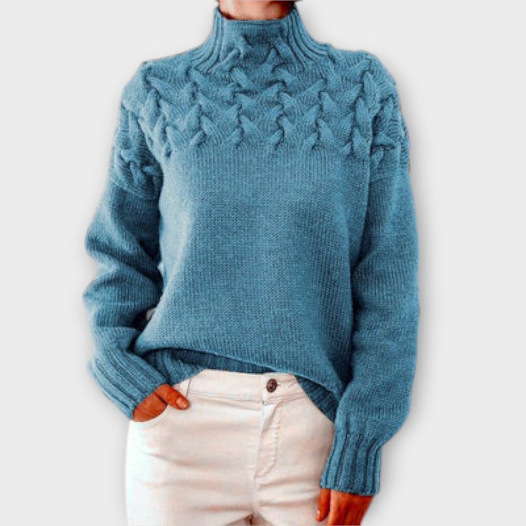 Antonia | Damenpullover mit Zopfstrick-Detail