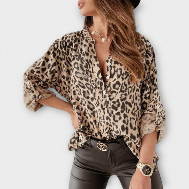 Astrid | Modische Bluse mit Leopardenmuster