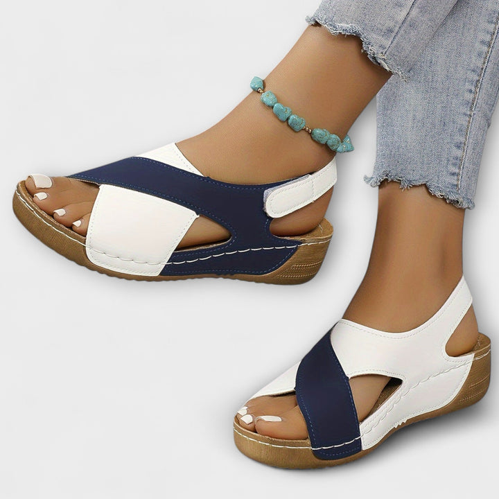 Vera | Orthopädische Atmungsaktive Wandersandalen für Damen