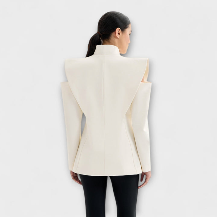 Carolin | Skulpturaler Schulterblazer