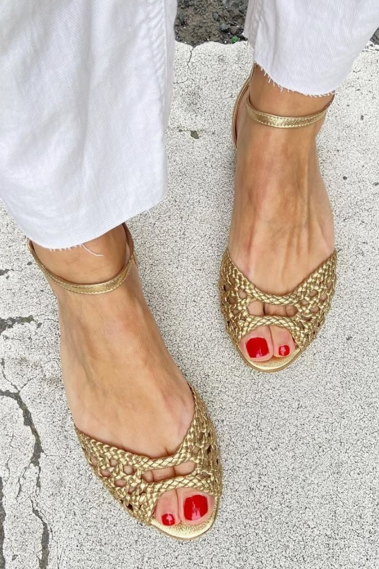 Ottilie | Goldene Sandalen mit Flechtdesign