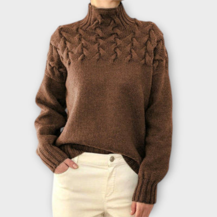 Antonia | Damenpullover mit Zopfstrick-Detail