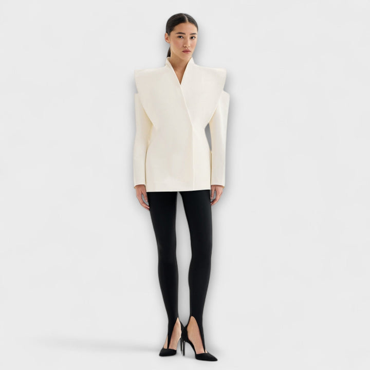 Carolin | Skulpturaler Schulterblazer