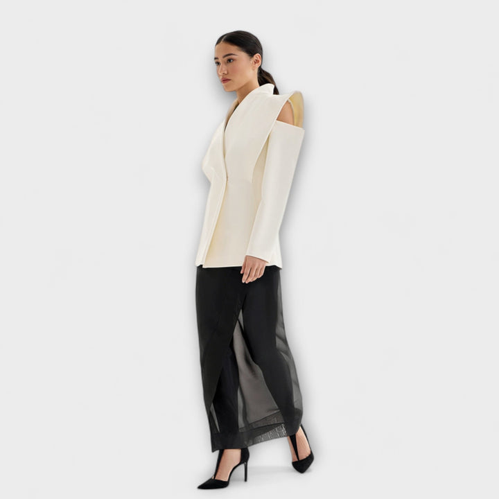 Carolin | Skulpturaler Schulterblazer