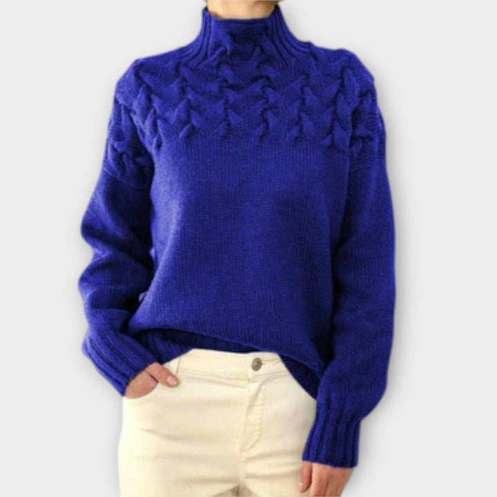 Antonia | Damenpullover mit Zopfstrick-Detail