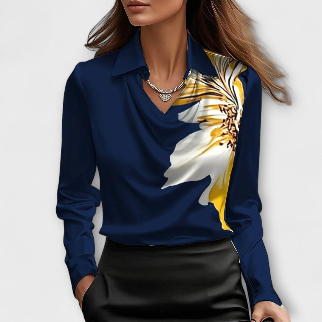 Bianca | Glänzende Bluse mit gerafftem Kragen