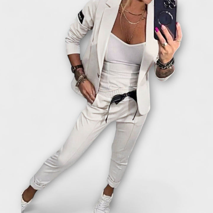Klara | Koordiniertes Set aus Top, Jacke und Hose