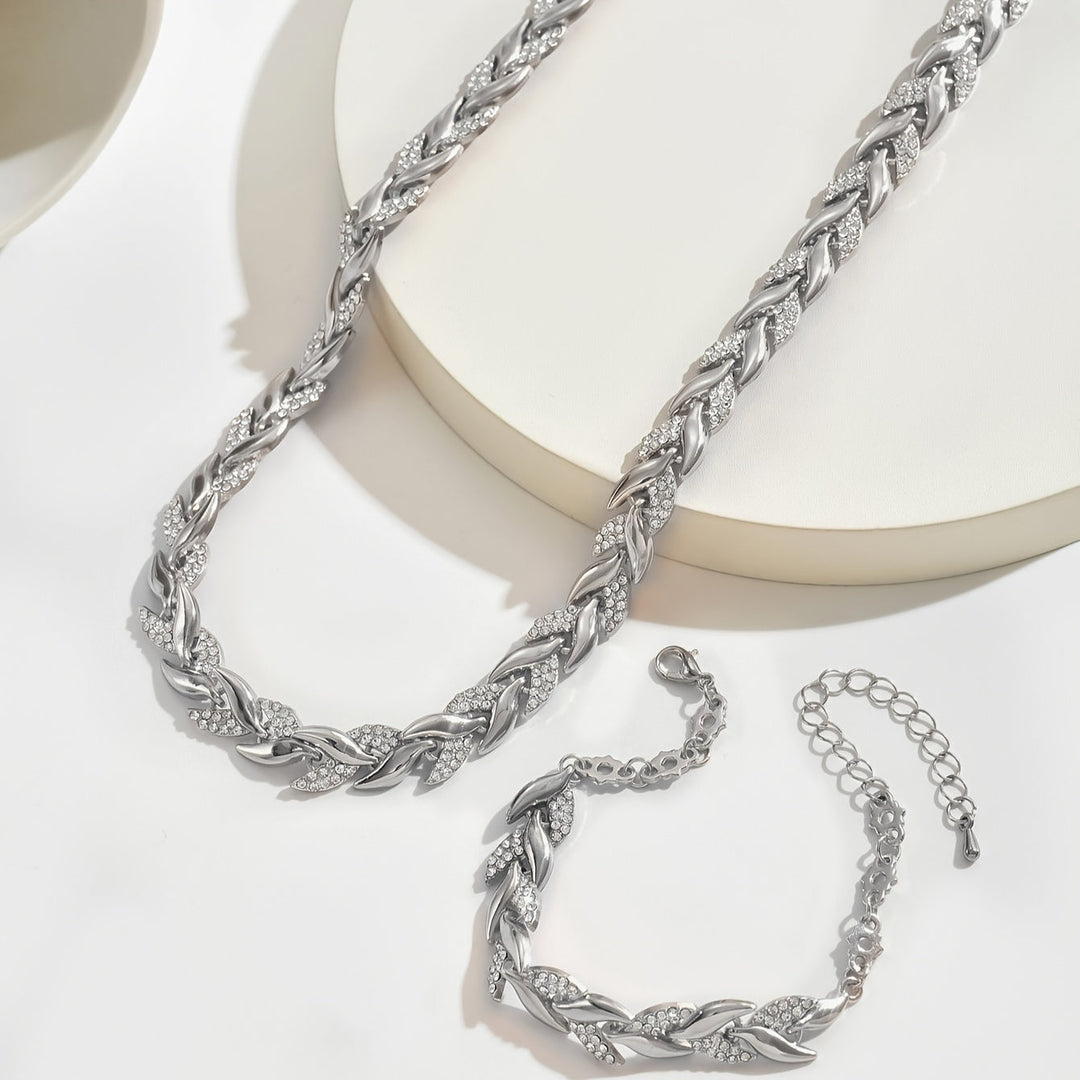 Heike | Elegantes Fischschwanz-Set mit Glas und Schmucksteinen