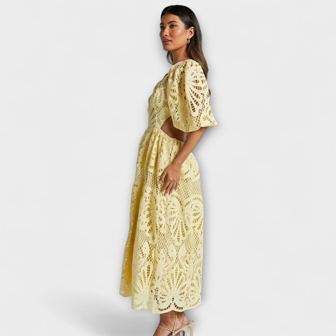 Hedwig | Elegantes Kleid mit zarten Details