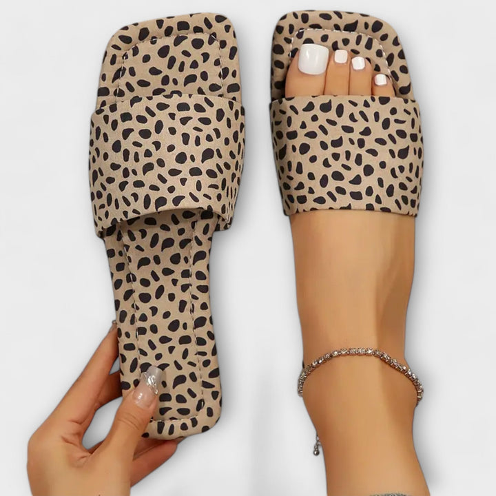 Lina | Flache Slipper mit Leopardenmuster