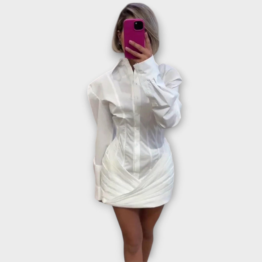 Cora | Langärmliges weißes plissiertes Hemdkleid