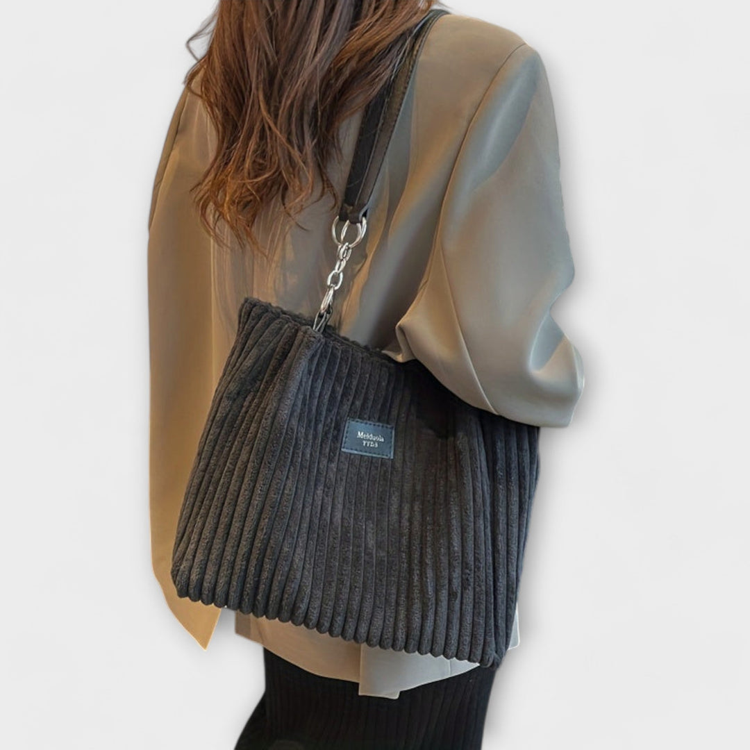 Ingrid | Weiche Schultertasche
