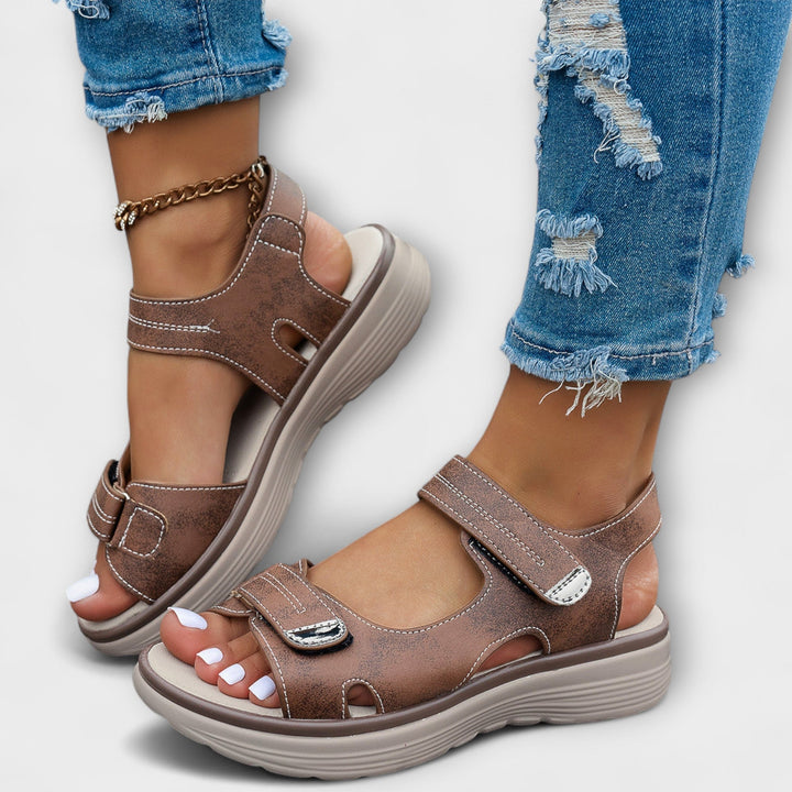 Liselotte | Atmungsaktive Damensandalen für maximalen Komfort