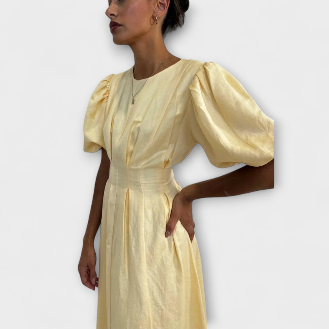 Franziska | Buttergelbes Maxikleid mit luftigem Design