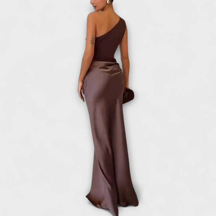 Lara | Elegantes Ein-Schulter Falten Maxikleid
