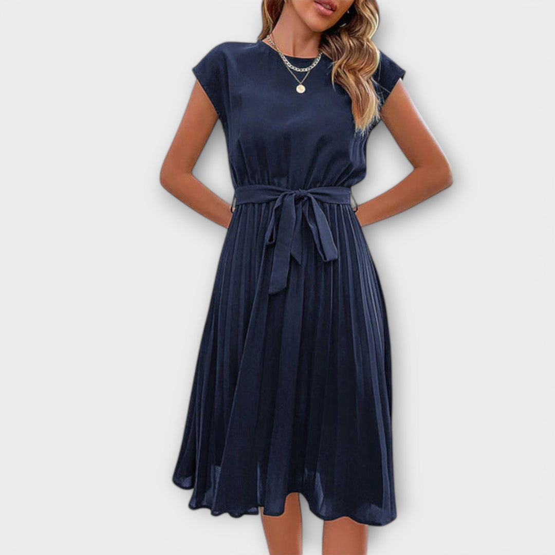 Clara | Kurzarm, gefältete, lässige Midikleid