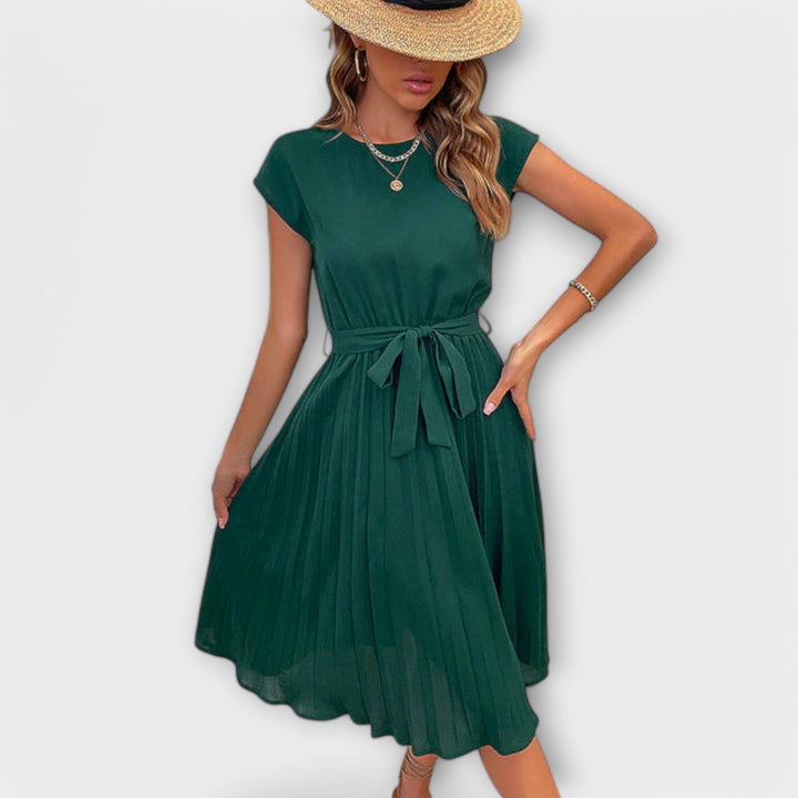 Clara | Kurzarm, gefältete, lässige Midikleid