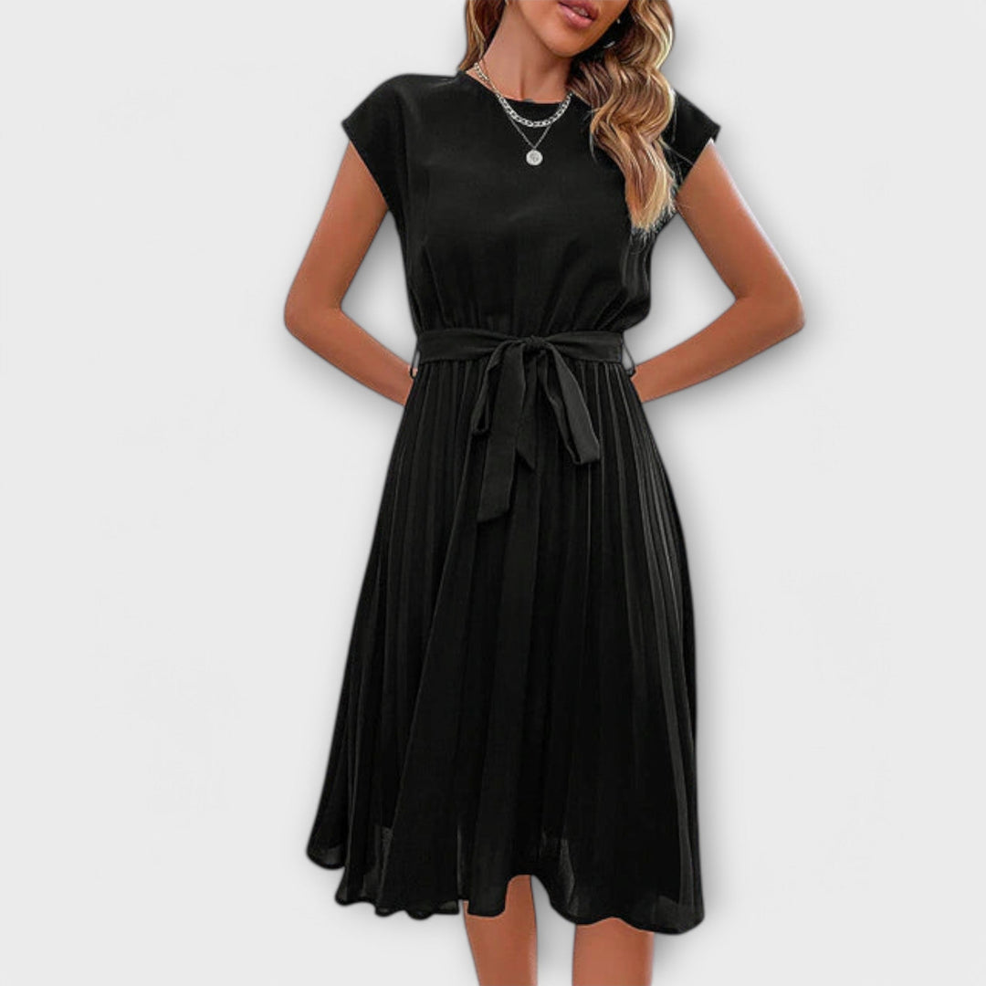 Clara | Kurzarm, gefältete, lässige Midikleid