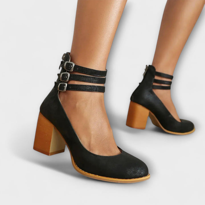 Greta | Pumps mit Knöchelriemen Design