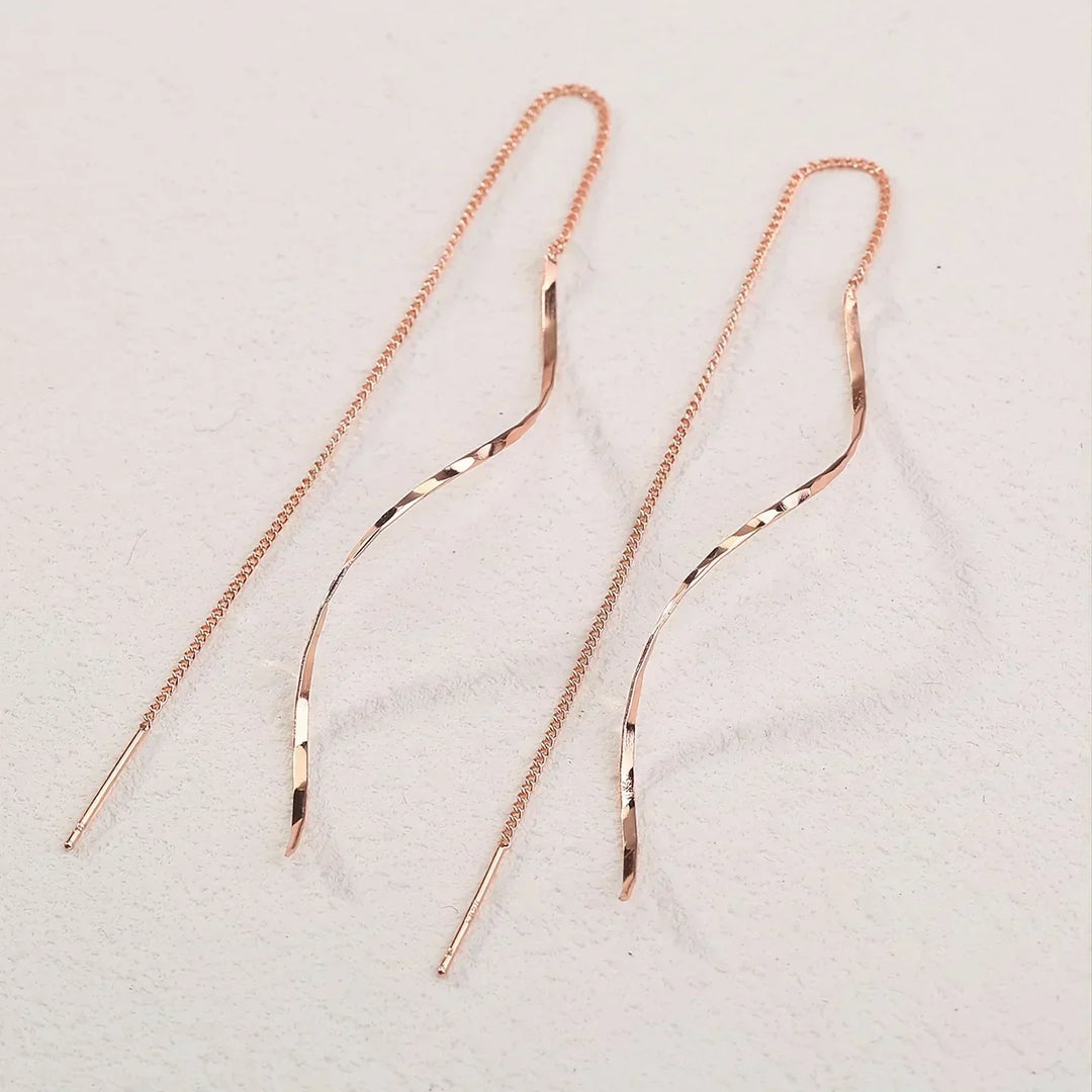 Sylvia | Lange Ohrringe mit Gewelltem Design