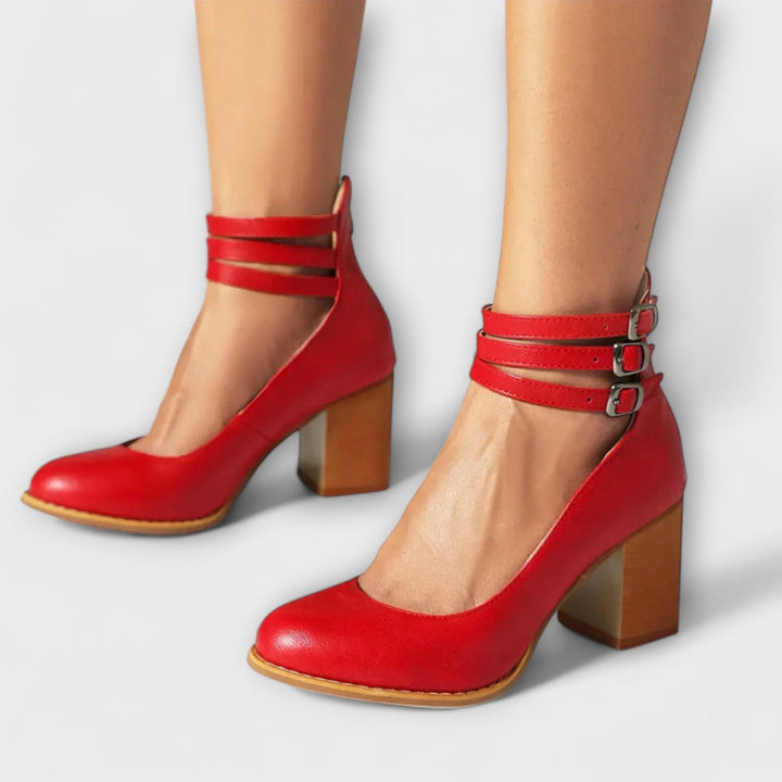 Greta | Pumps mit Knöchelriemen Design