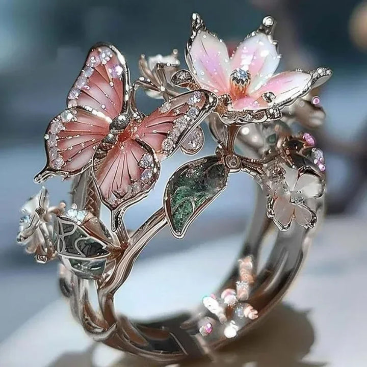Ramona | Glänzender Schmetterlingsring aus Natur mit Zirkonia