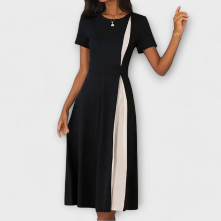 Kerstin | Schwarz-weißes Midikleid