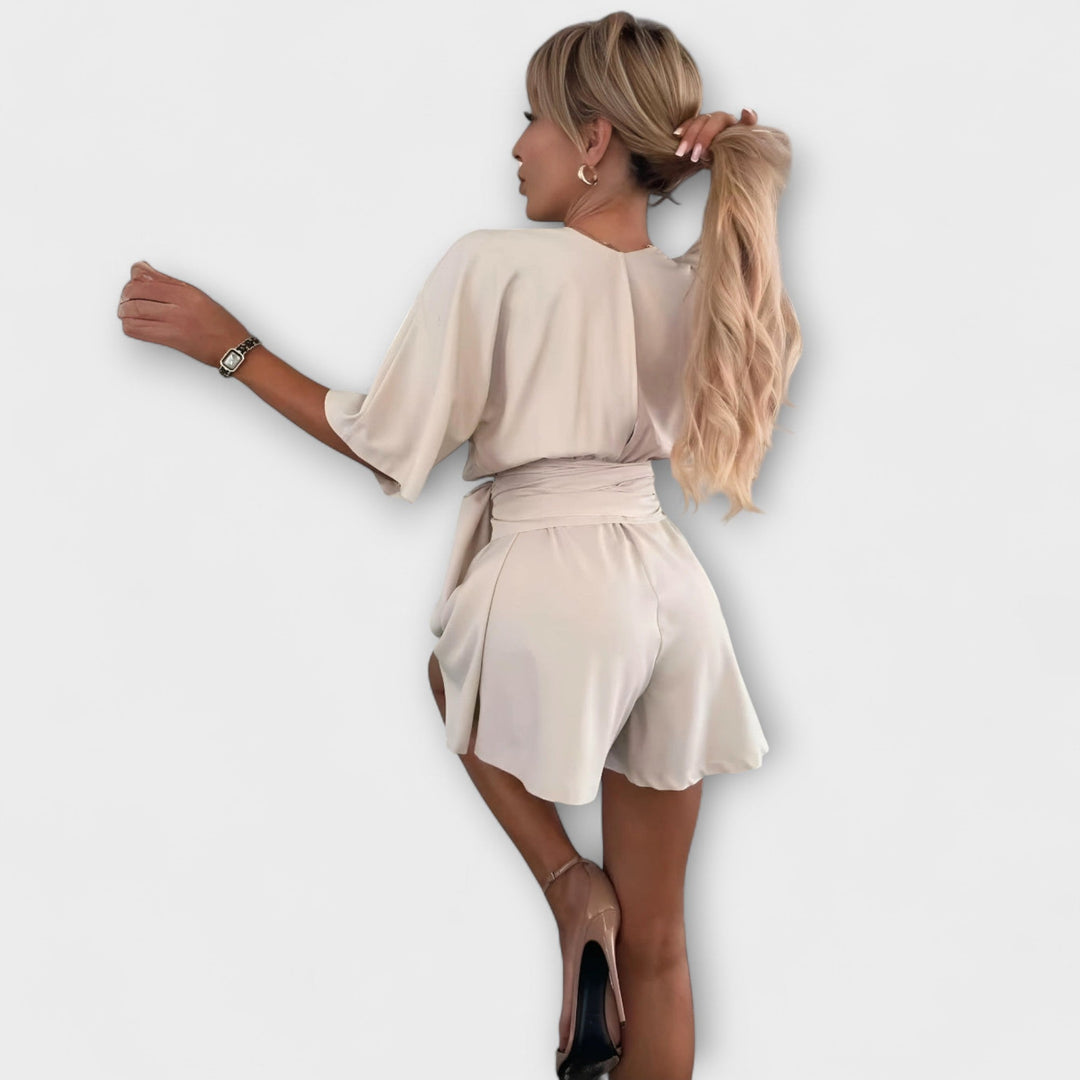 Lia | Eleganter taillierter Overall