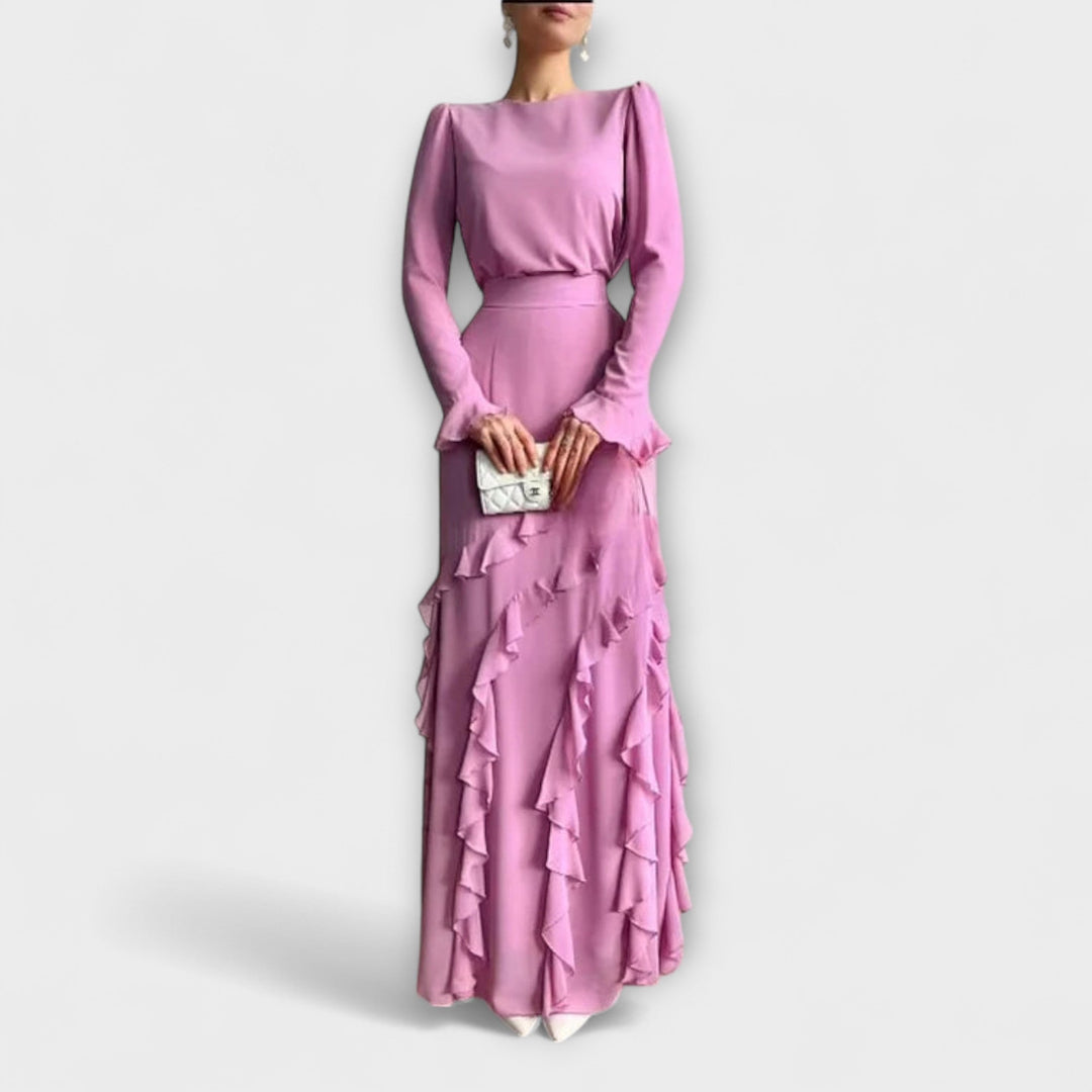 Dorothea | figurbetont Langkleid mit dreidimensionalen Rüschen