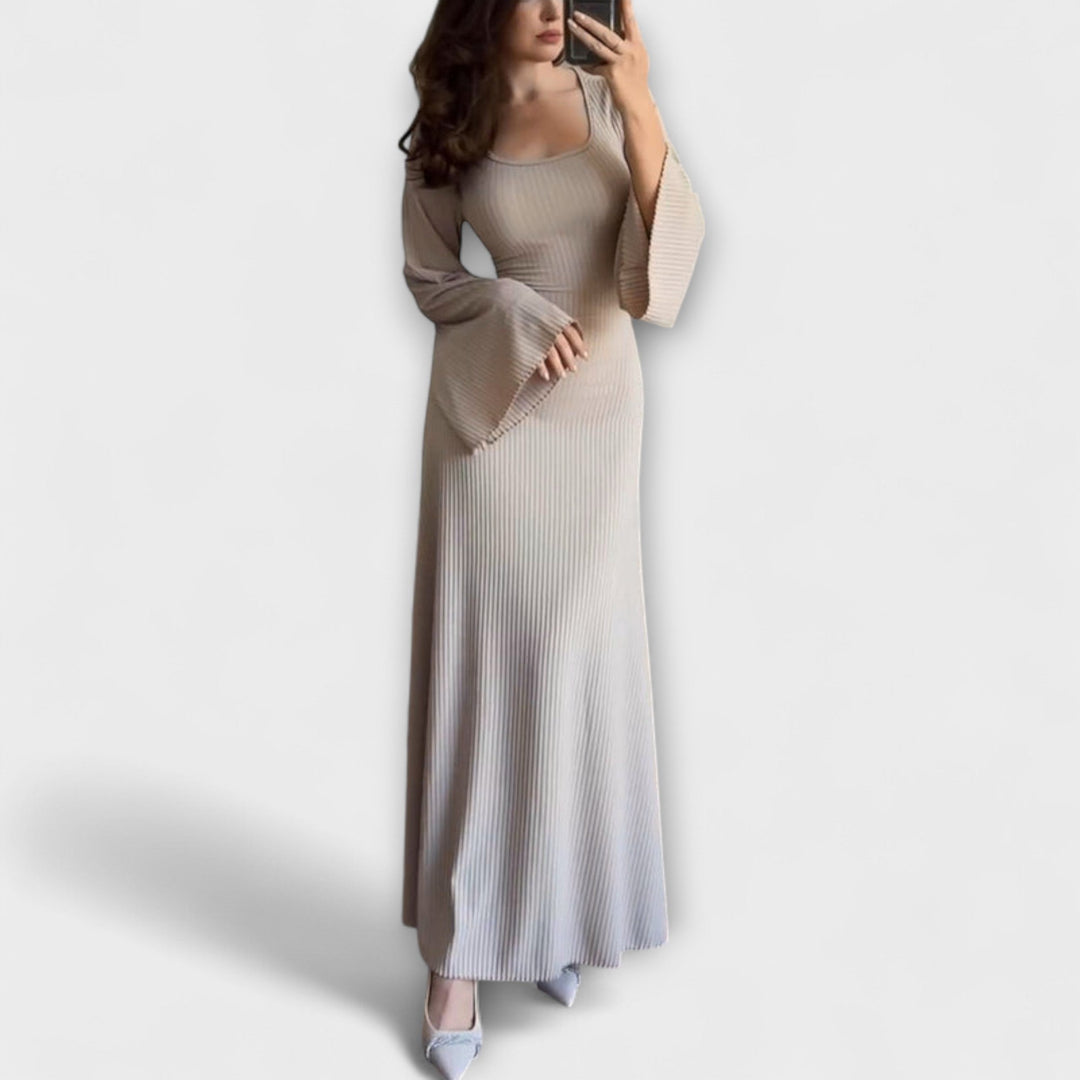 Birgit | Schickes Strickkleid mit Taillendetail