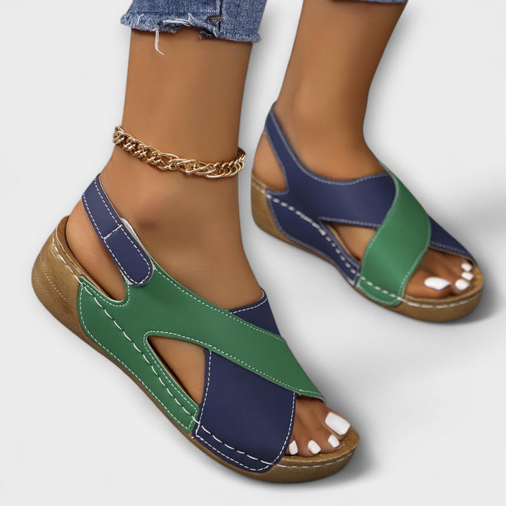 Vera | Orthopädische Atmungsaktive Wandersandalen für Damen
