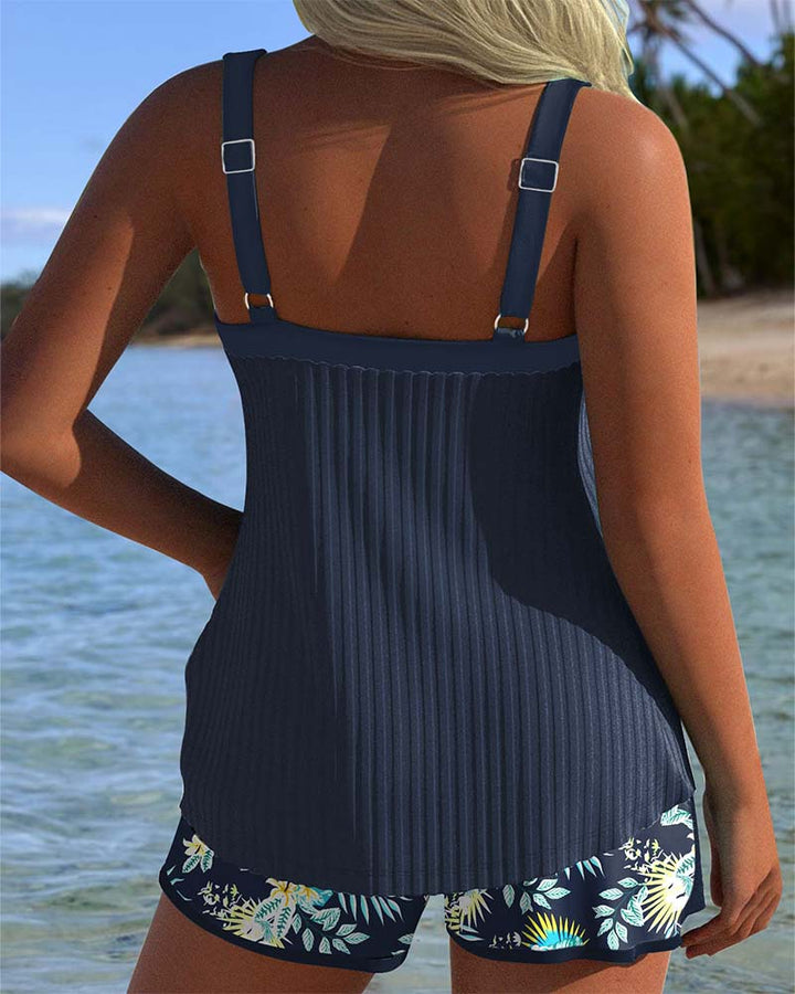 Mona | Gestreifter Tankini mit Zweiteiligem Strandshort