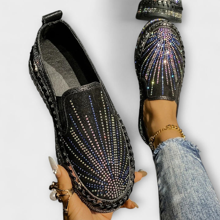 Cordula | Mit Strasssteinen verzierte Schuhe