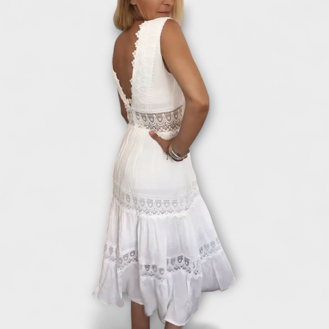 Solveig | Ninfea  Ärmelloses Boho-Midikleid mit Spitzenakzenten
